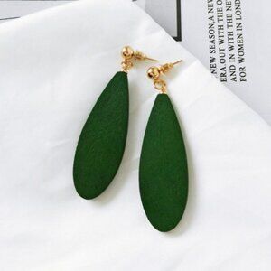 Jewelry earrings long drop dangle wood wooden green yellow gold new fashion
